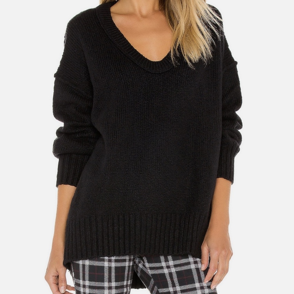 Free People Black V-Neck Brookside Tunic Sweater Size Small